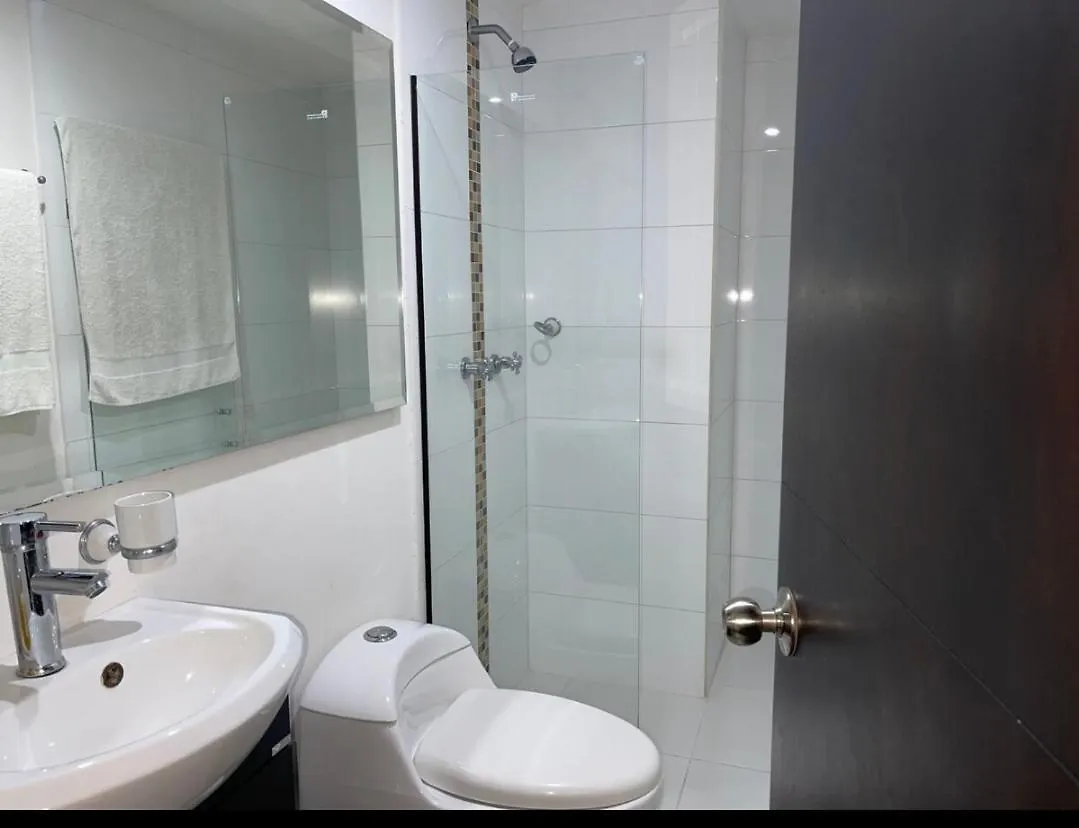 Apartamento Familiar Laureles 203 メデジン 0*,  コロンビア