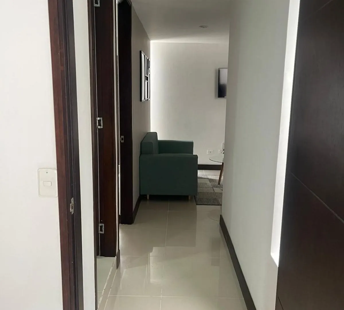 アパート Apartamento Familiar Laureles 203 メデジン